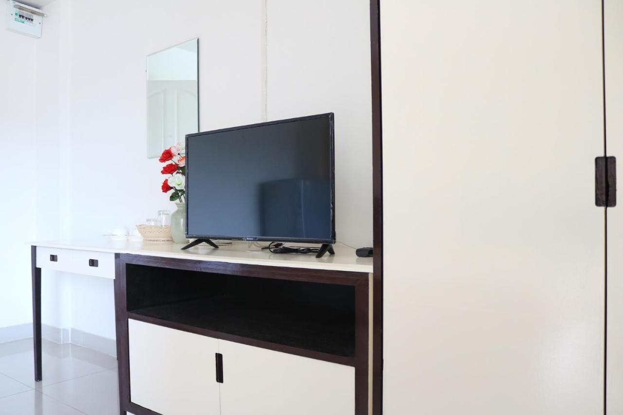Ladapan Mansion Apartment Nonthaburi Exterior photo