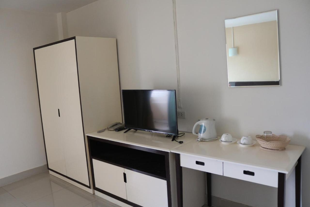 Ladapan Mansion Apartment Nonthaburi Exterior photo